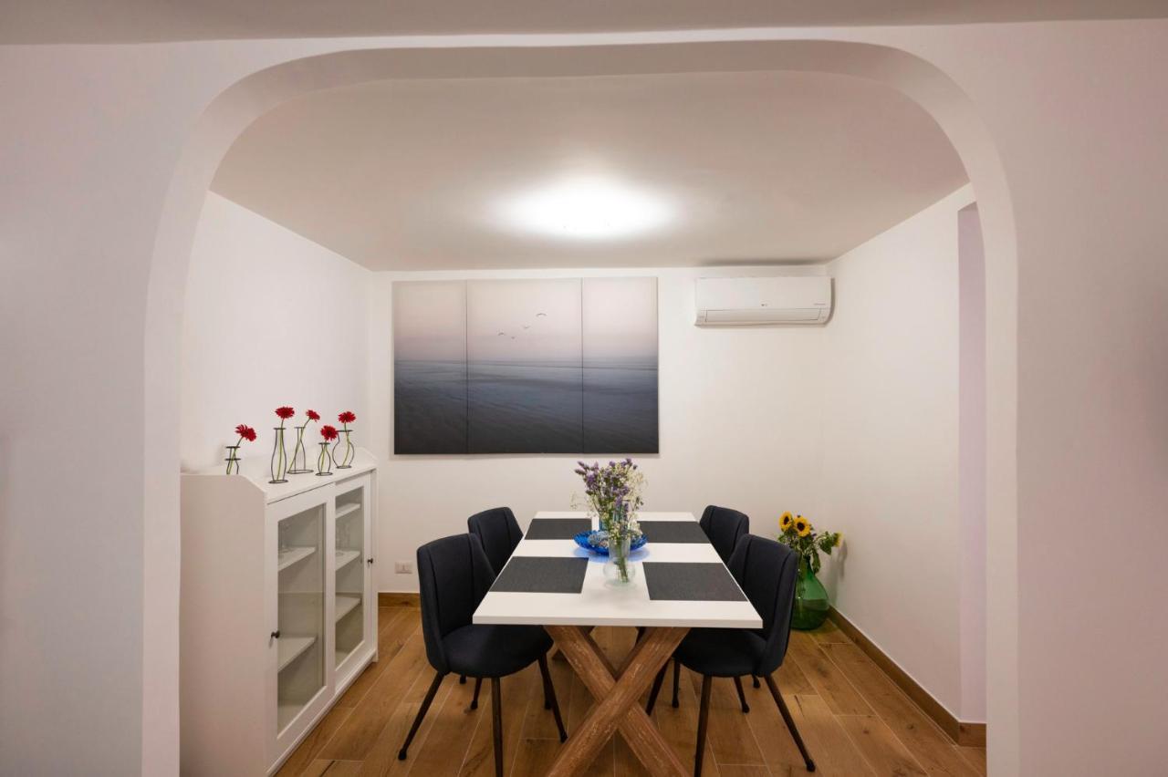 Diomira Apartment Taormina Buitenkant foto